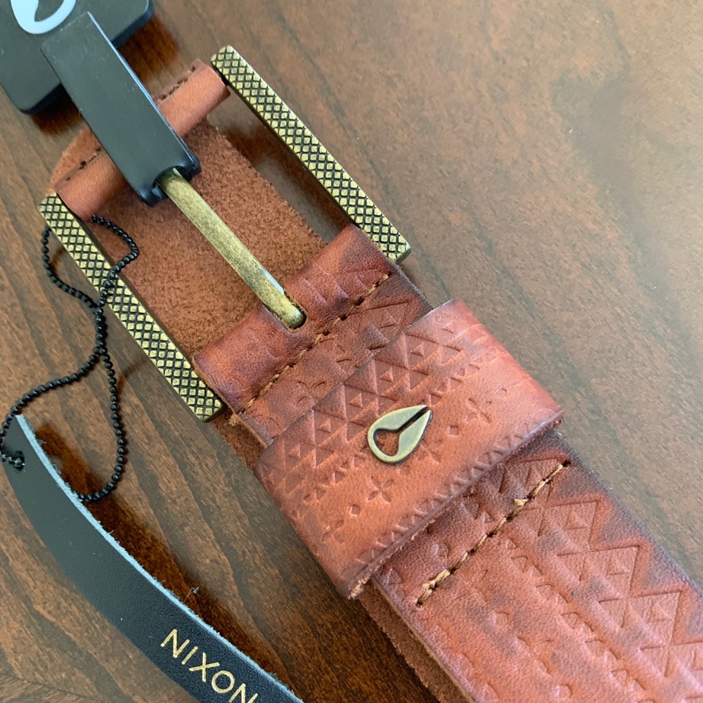 NIXON // AMERICANA BELT NWT